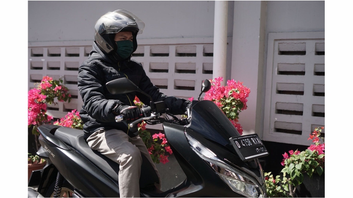 1-persiapan-berkendara-sepeda-motor-di-musim-hujan.jpg