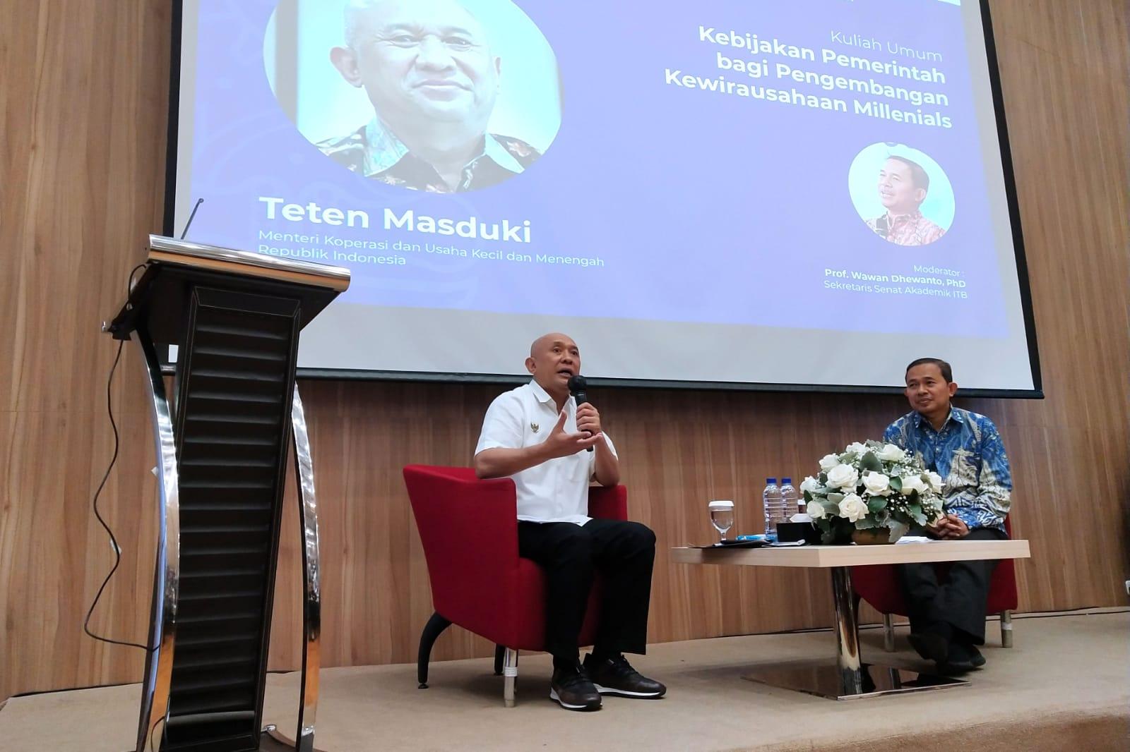 Parade Foto Menkop UKM Teten Masduki Beri Kuliah Umum di SBM ITB
