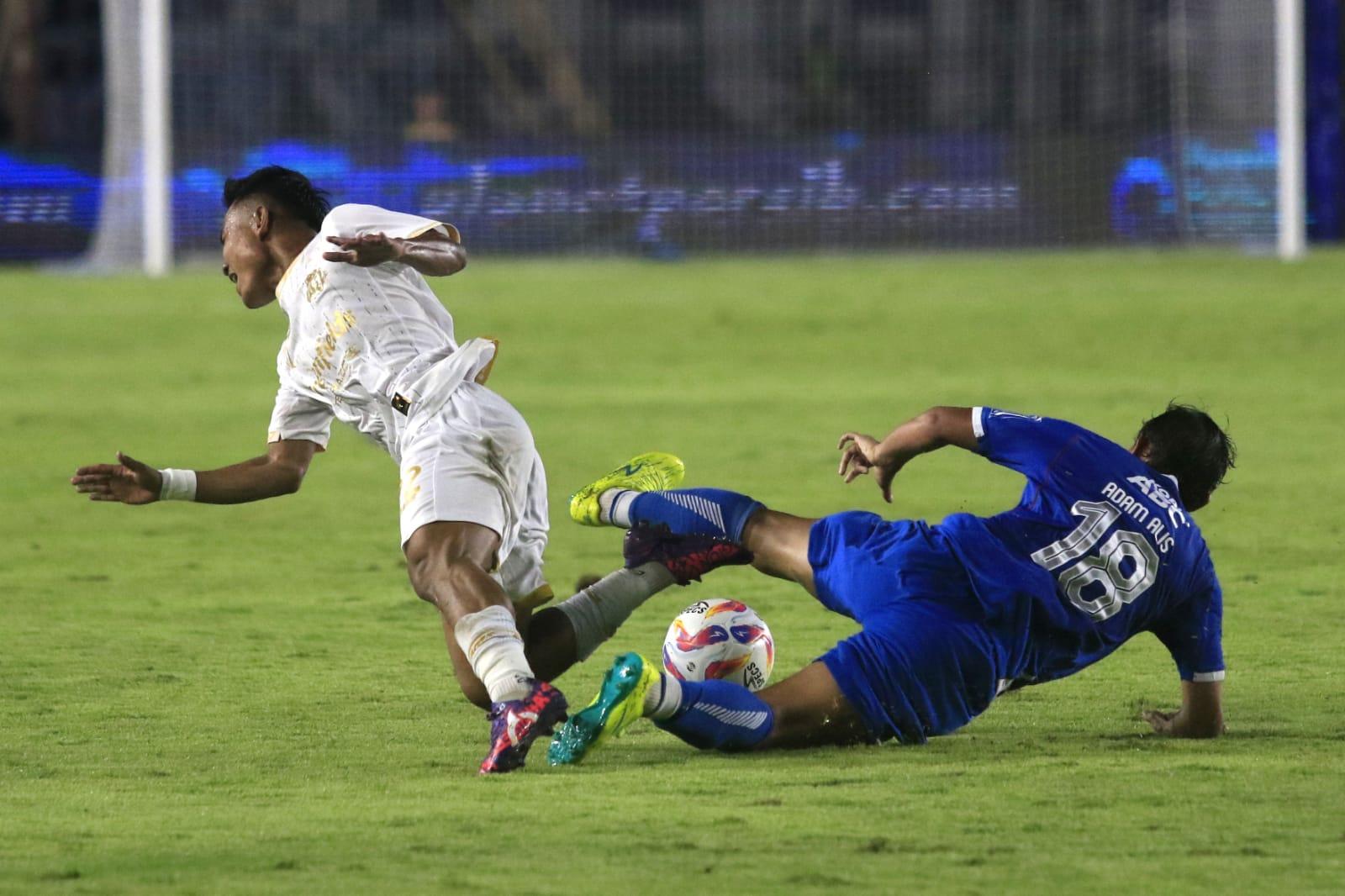 Kompetisi Liga 1 Libur Dua Pekan, Momen Persib Bandung Mengevaluasi Diri Jelang Lawan Tim Superior