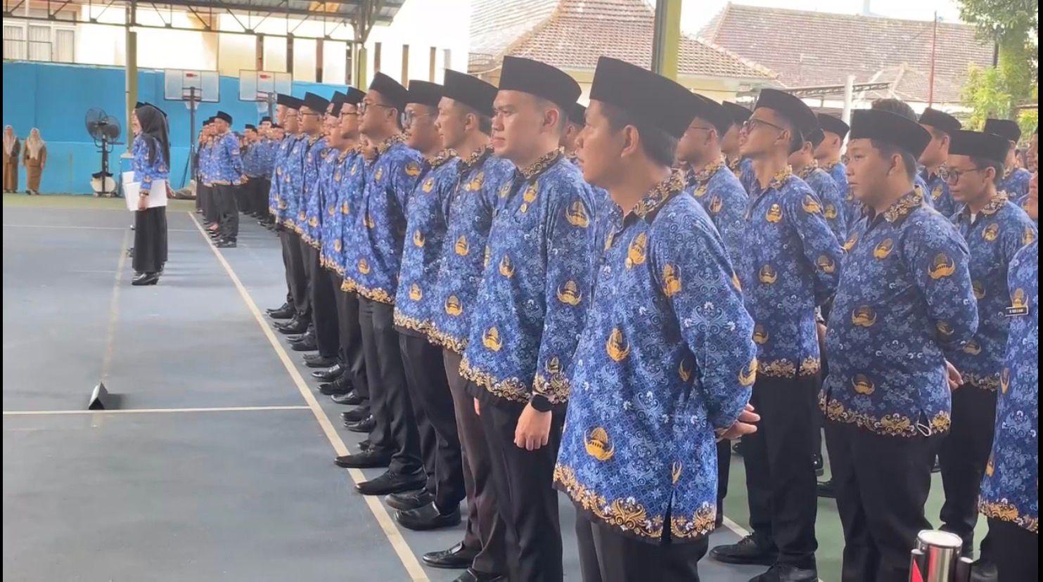 ASN-di-Majalengka-siap-siap-wfh.jpg