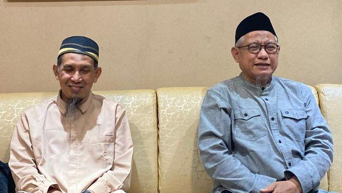Abu-Dujana-kiri-dan-Zarkasih-dua-mantan-petinggi-Jamaah-islamiyah.jpg