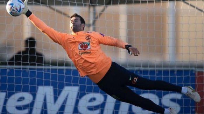 Alisson-Becker-kiper-timnas-Brasil.jpg