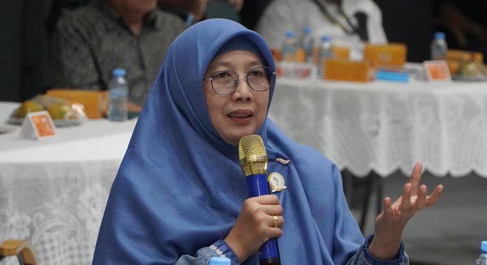Anggota-Komisi-II-DPRD-Jawa-Barat-dari-Fraksi-PKS-Sri-Dewi-Anggraini.jpg