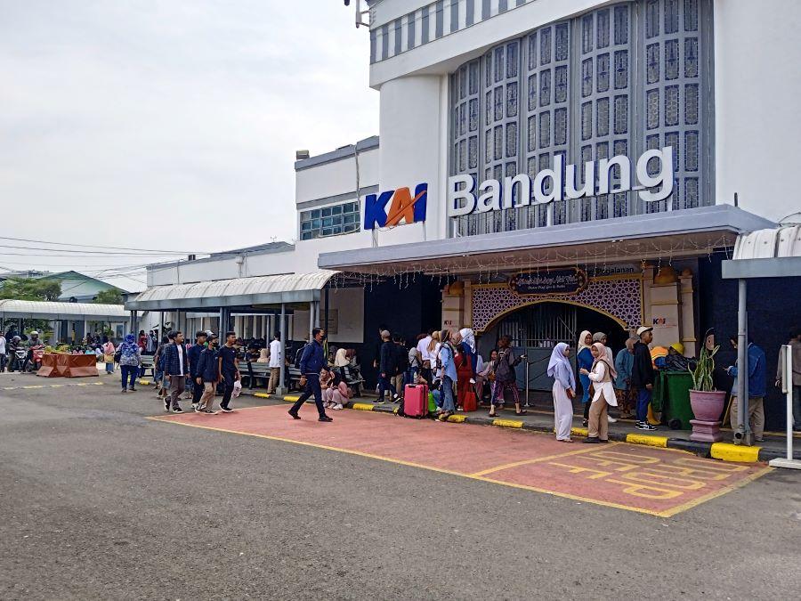 Arus-balik-di-Stasiun-Bandung-294.jpg