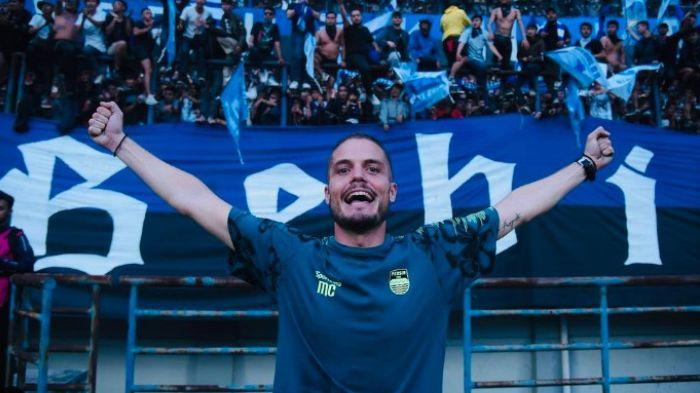 Asisten-pelatih-Persib-Bandung-Manuel-Cascallana-akhirnya-bisa-bertemu-bobotoh.jpg