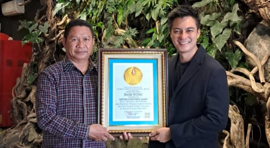 Baim-Wong-baru-saja-menerima-penghargaan-bergengsi-Leprid.jpg