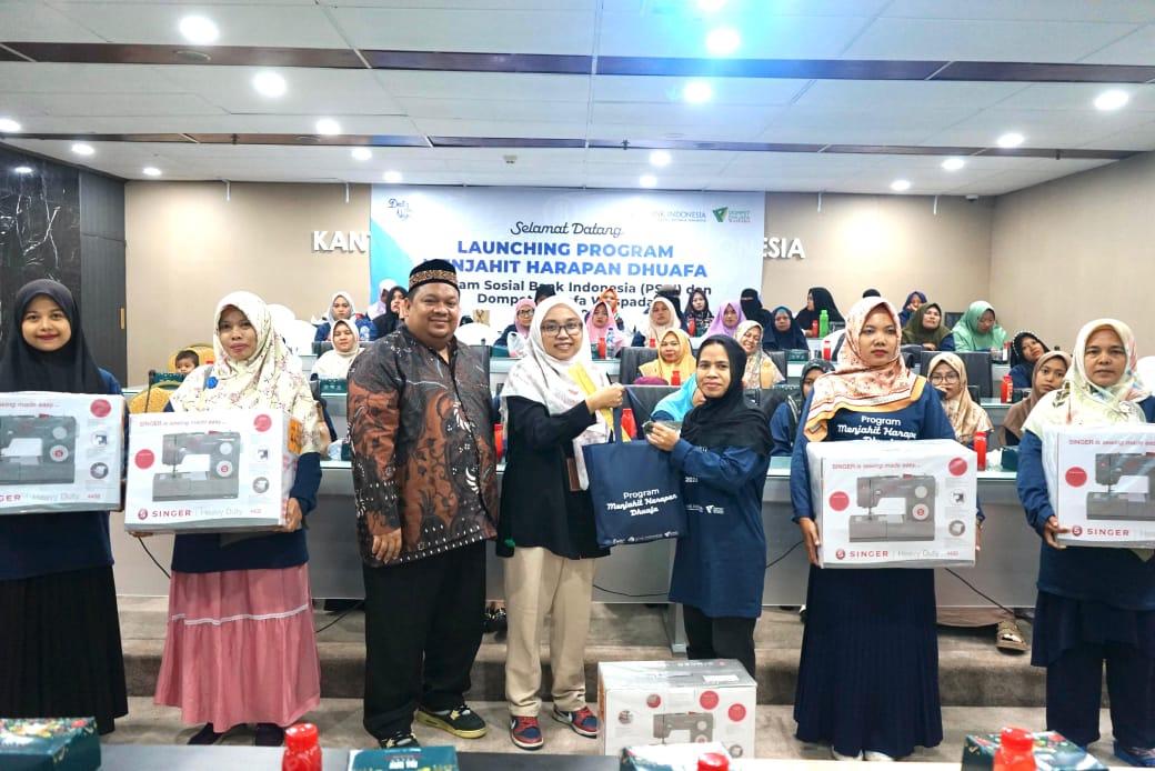Bank-Indonesia-Dompet-Dhuafa-Waspada-Luncurkan-Program-Menjahit-Untuk-Warga-Mebidang-1.jpg