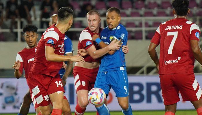 Masa Depan 2 Bek Tengah Persib Bandung, Main Gemilang Hadapi PSIS, Perpanjang Kontrak atau Out?