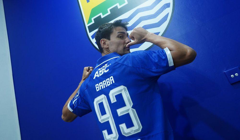Bek-tengah-PERSIB-asal-Italia-Federico-Barba-ae.jpg