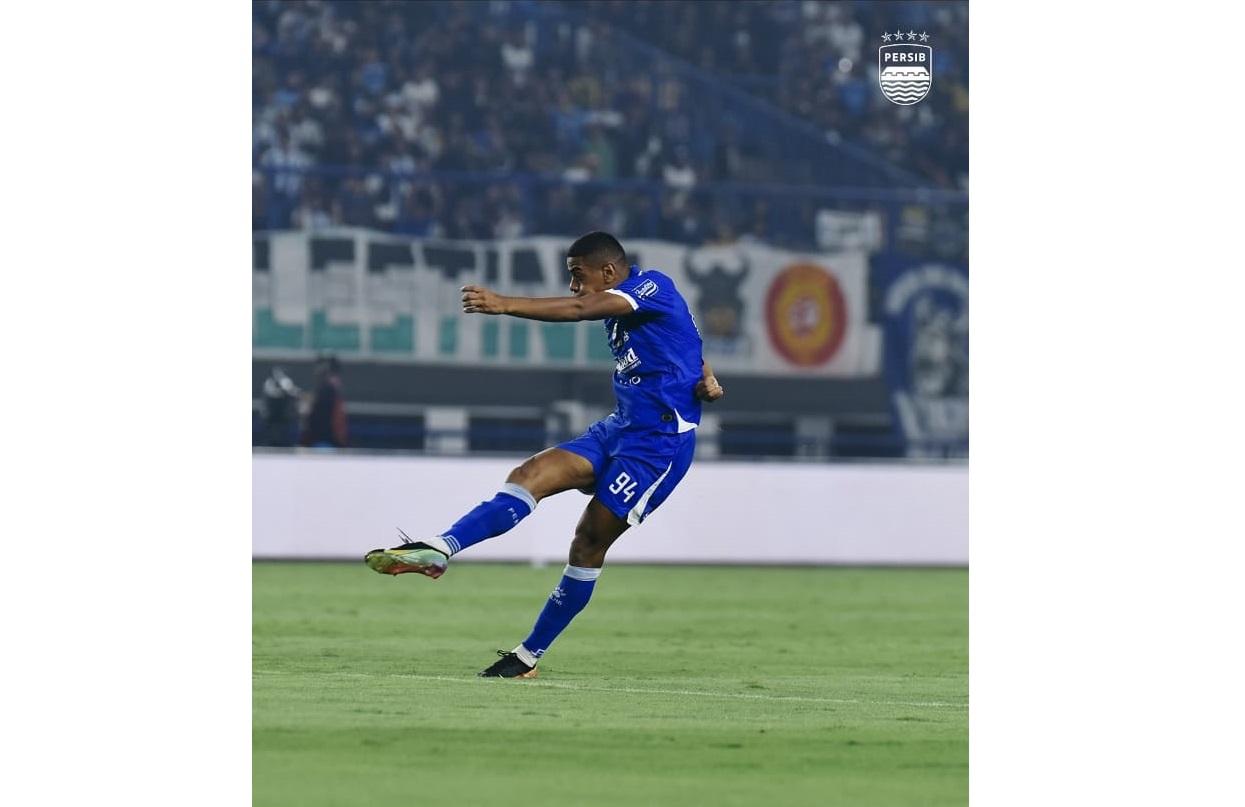 UPDATE Klasemen Super League: Persib Bandung Naik usai Kalahkan Persis, Terpaut 1 Poin dari Persija