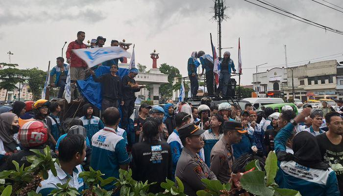 Dilema Kenaikan UMK 2024 di Sukabumi, Bupati Marwan Hamami: Naik Salah, Tidak Naik Salah