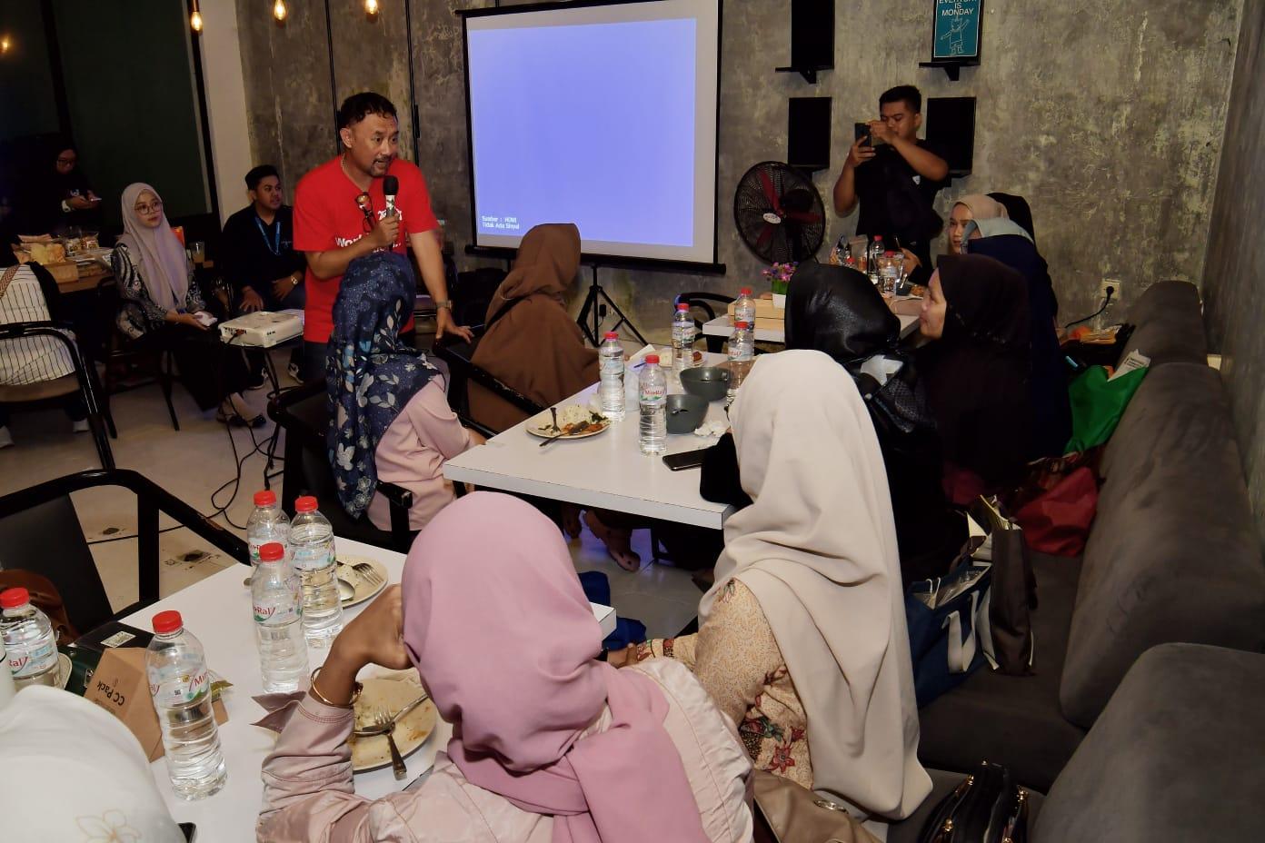 Cawagub Jabar Ronal Surapradja Sebut Pentingnya UMKM dalam Menghadapi Resesi Global