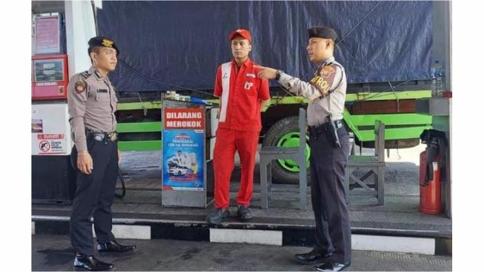 Cipta Kondisi, Satuan Samapta Polres Ciamis Patroli Dialogis Sasar ke SPBU Imbanagara Ciamis