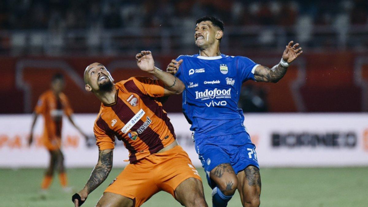 Cuplikan-aksi-Ciro-Alves-dalam-laga-Borneo-FC-kontra-Persib.jpg