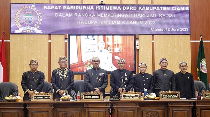 DPRD-Kabupaten-Ciamis-menggelar-Rapat-Paripurna-Istimewa1.jpg