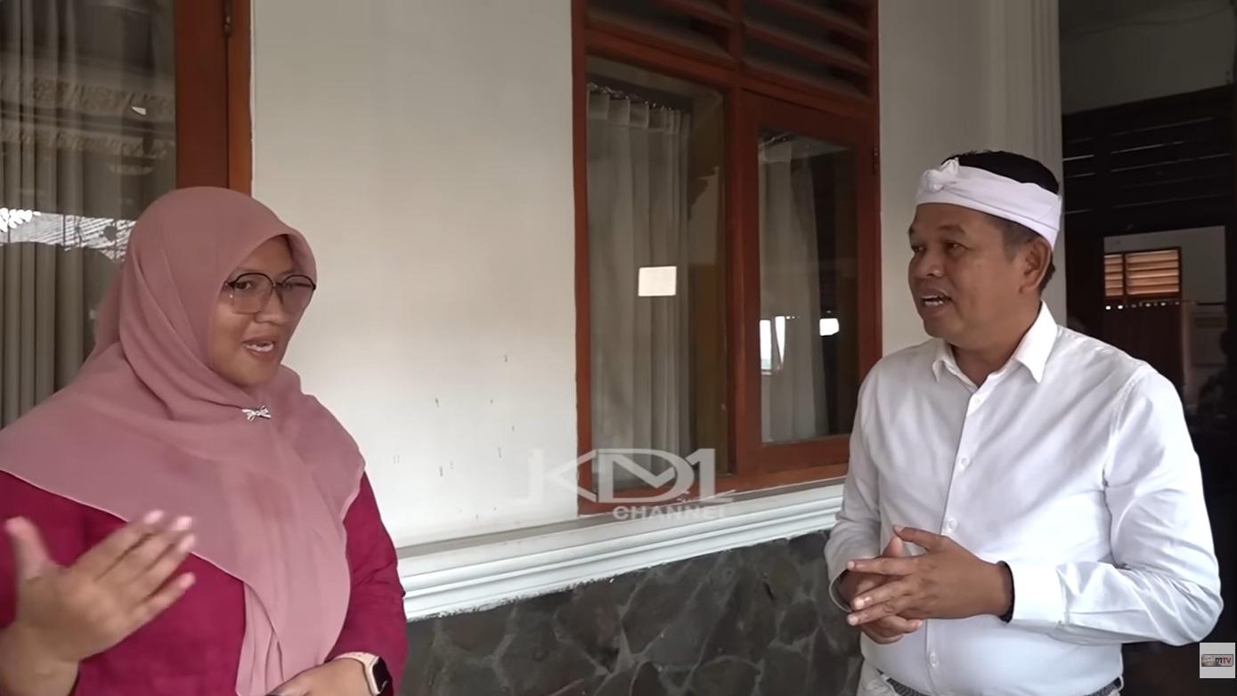 Dedi-Mulyadi-mendatangi-SMAN-1-Purwakarta.jpg