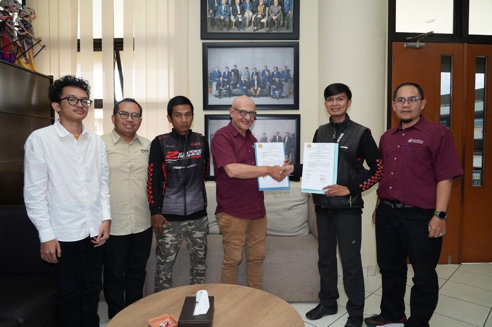 Direktur-Pengelolaan-Aset-dan-Sarana-Prasarana-Unpad-Edward-Henry-d.jpg