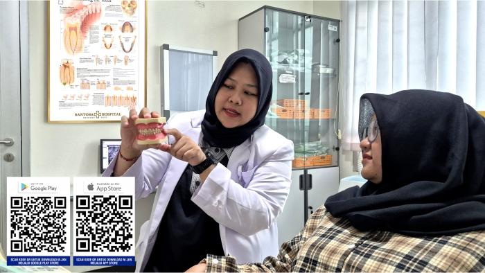 Dokter-Gigi-dari-Santosa-Hospital-Bandung-Kopo-drg-Chivita-Wulandari-Sp-PM.jpg