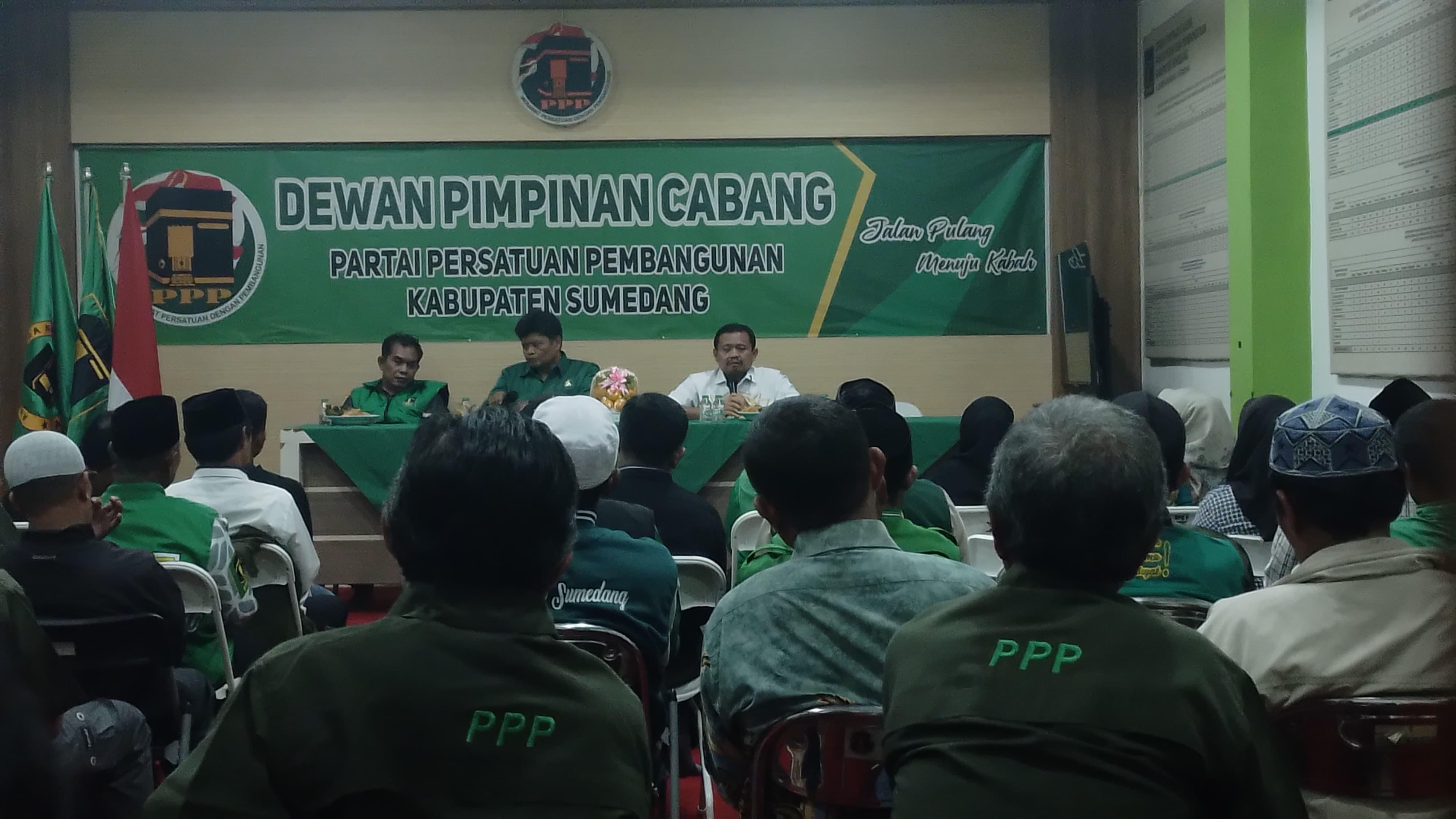 Dony-Ahmad-Munir-mendatangi-Kantor-PPP-Sumedang.jpg