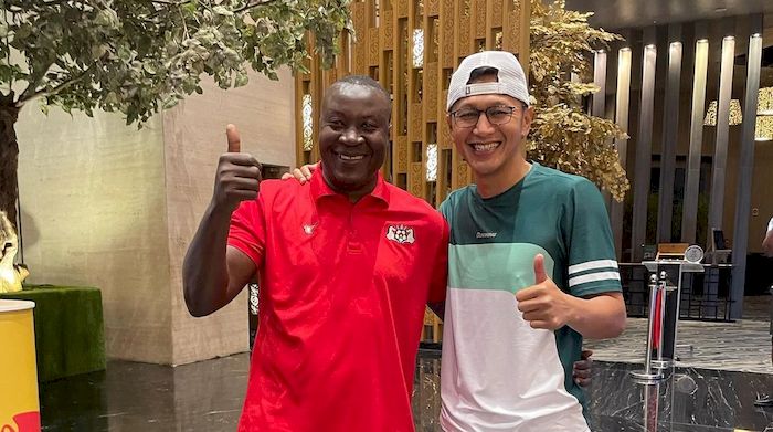 Akhirnya Pelatih Timnas U-71 Burkina Fasso Bertemu Mantan Striker Persib Bandung, Abo Zaenal Arief