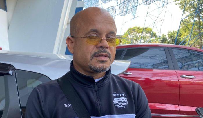 FISIOTERAPIS-Persib-Bandung-Geraldo-Santos-tidak-merasa-bermasalah.jpg
