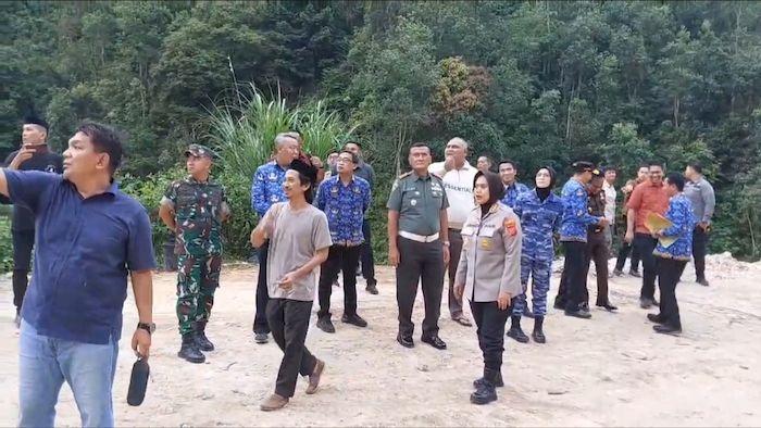 Forum-Komunikasi-Pimpinan-Daerah-Forkopimda-melakukan-inspeksi-cirebon.jpg