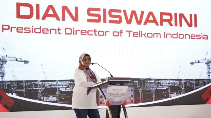 Foto-1-Direktur-Utama-Telkom-Dian-Siswarini.jpg