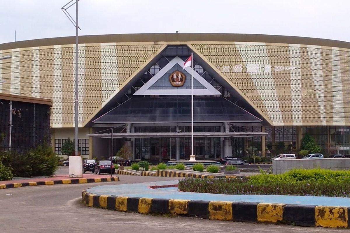 Gedung-Rektorat-Universitas-Padjadjaran-Unpad-di-Jatinangor-Sumedang.jpg
