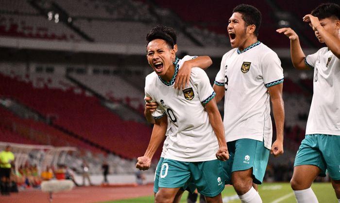 Gelandang-Bersib-Bandung-Beckham-Putra-Nugraha-kiri-melakukan-selebrasi.jpg