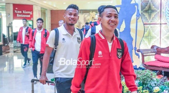Gelandang-Persib-Bandung-Beckham-Putra-Nugraha-dan-pemain-timnas-U23.jpg