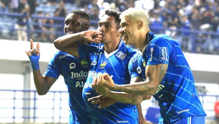 TERUNGKAP Alasan Frets Butuan Tinggalkan Persib Bandung, Sebelumnya Sudah Absen di Sesi Latihan