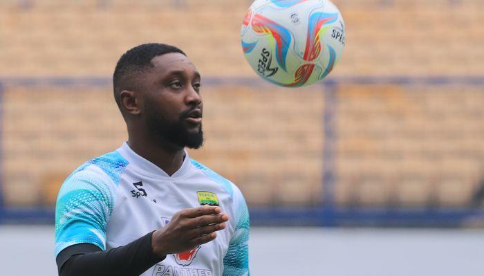 RESMI, Daftar Susunan Pemain Persib Bandung, Menunggu Debut Levy Madinda Melawan Bali United