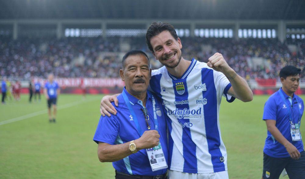 Thom Haye Senang El Clasico Digelar di GBK, Ungkap Alasan Seperti Main di Rumah Sendiri