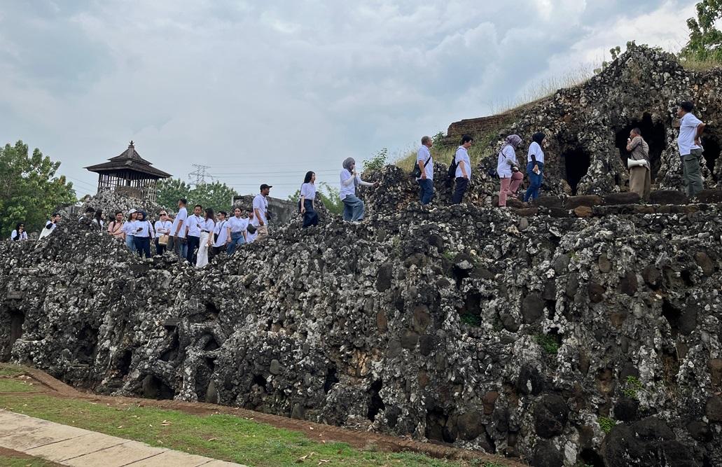 Gua-Sunyaragi-Cirebon-Rabu-22102025.jpg