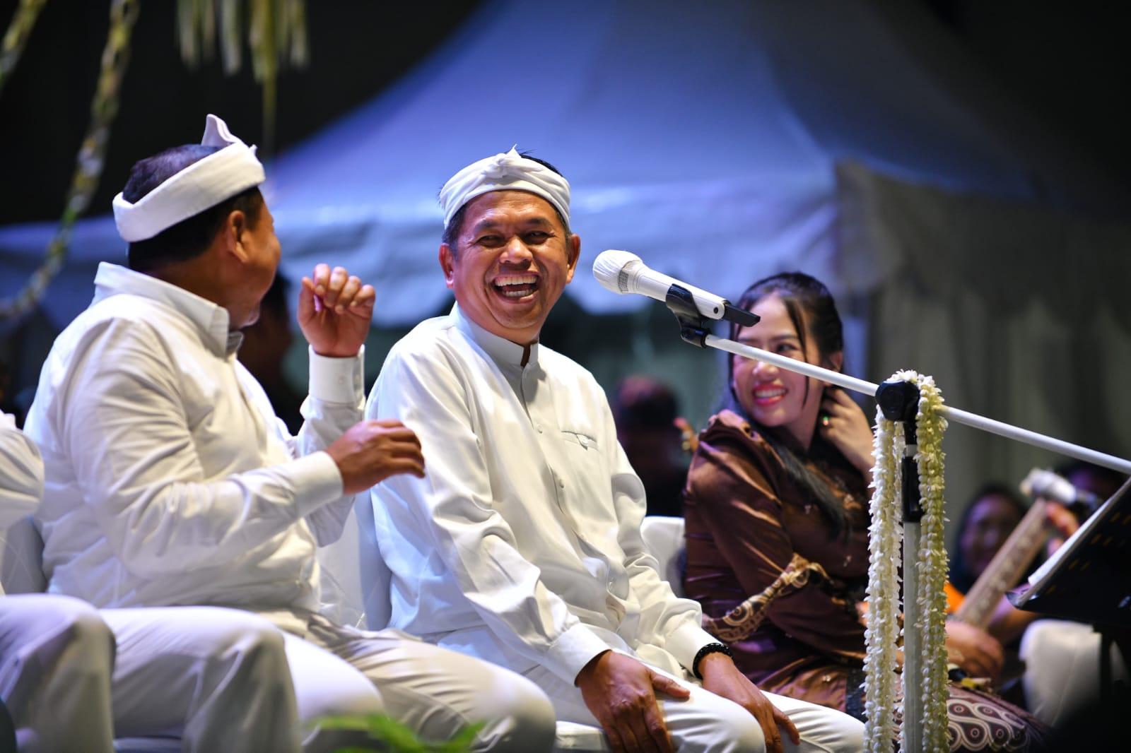 Gubernur-Jabar-Dedi-Mulyadi-dalam-acara-E.jpg