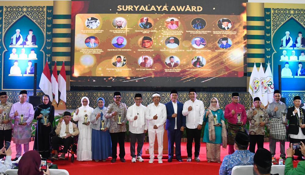 Jamaah Padati Milad 120 Tahun Ponpes Suryalaya, Gubernur Jabar Dedi Mulyadi Disambut Pawai Dongdang