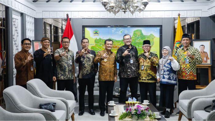 Lebih dari 70 Persen Badan Publik di Jawa Tengah Sudah Informatif