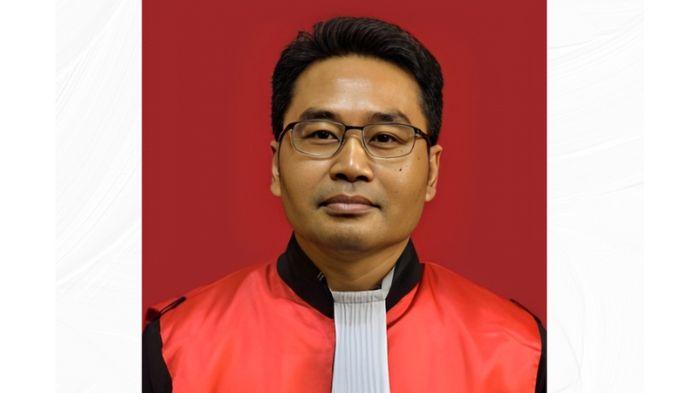 Kisah Eman Sulaeman Hakim yang Bebaskan Pegi di Praperadilan, Pernah Jadi Tukang Kredit saat SD