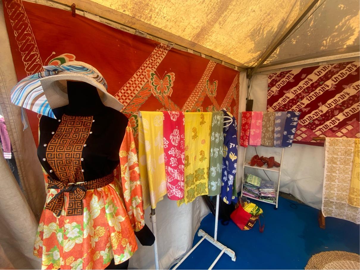 Hasil-batik-dari-kina-Gambung.jpg