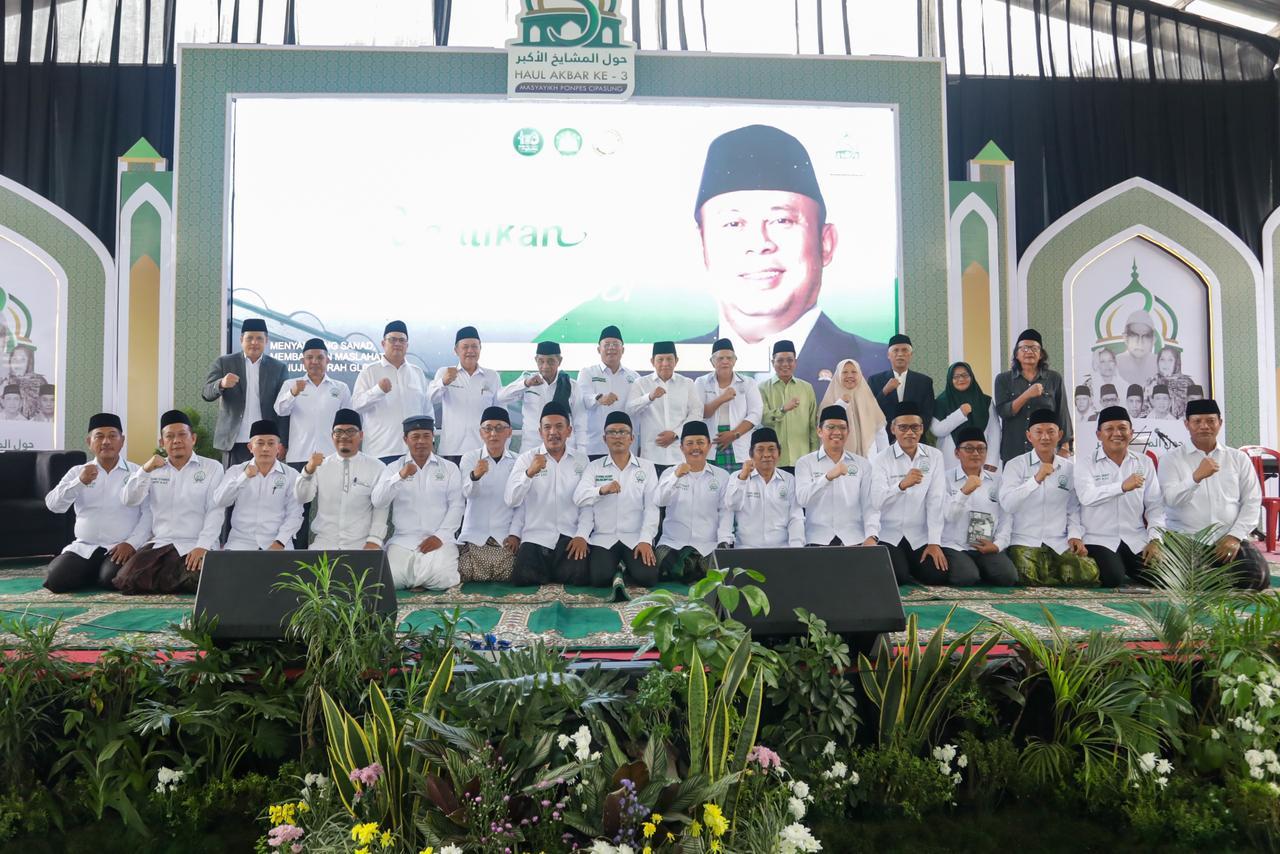 Humaira-Ucapkan-Selamat-atas-Pelantikan-Cucun-Ahmad-Syamsurijal-sebagai-Ketua-MPP-KAC.jpg