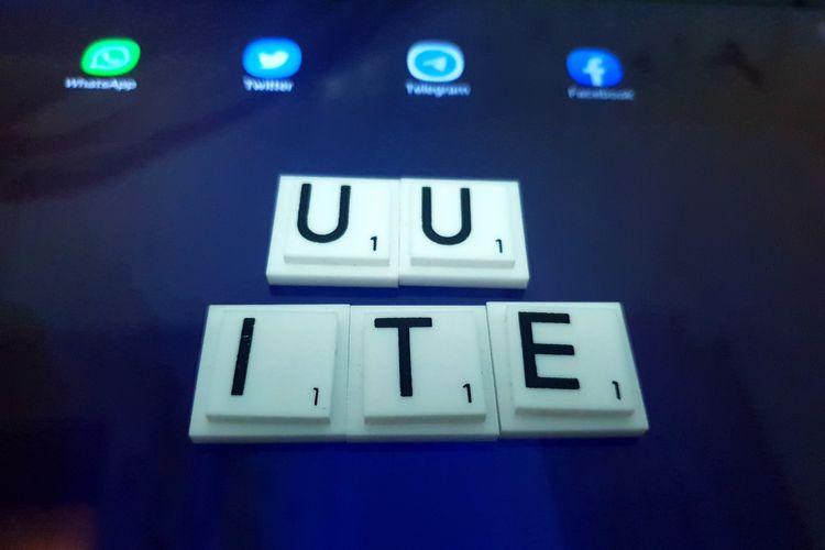 Ilustrasi-UU-ITE.jpg