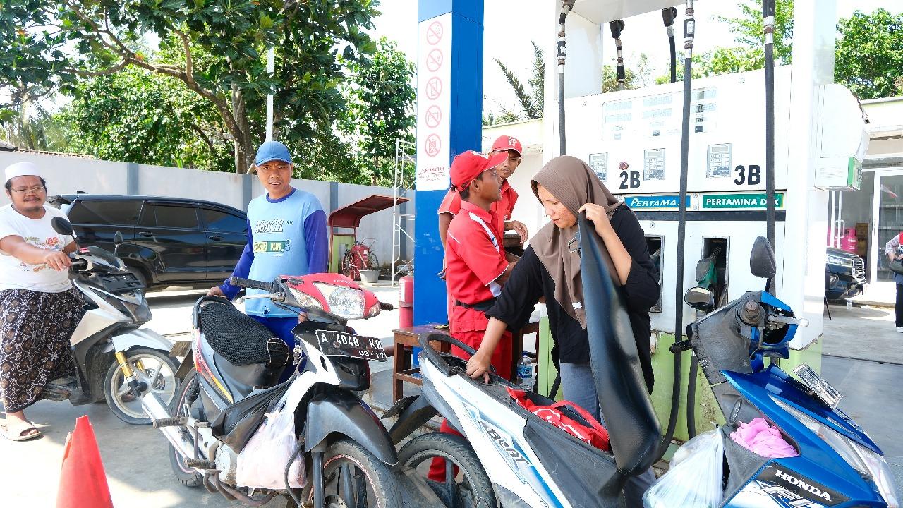 Sebuah Respons Cepat Pertamina Padamkan Kebakaran Mobil di SPBU Cimahi