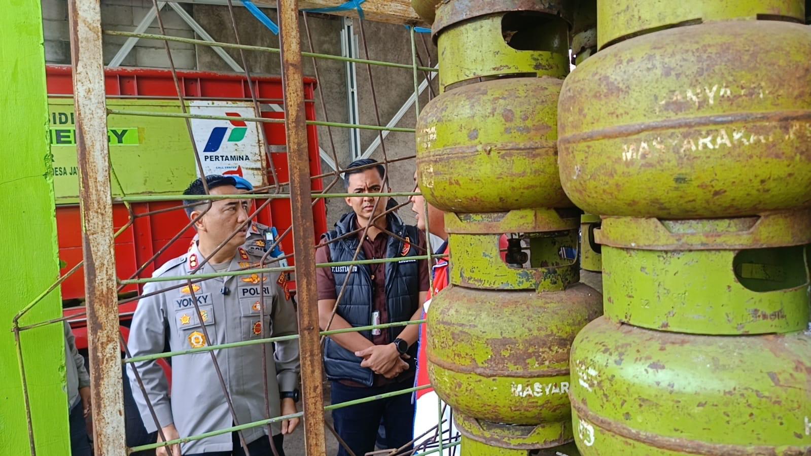Inspeksi-Mendadak-Sidak-ke-sejumlah-agen-gas-elpiji.jpg