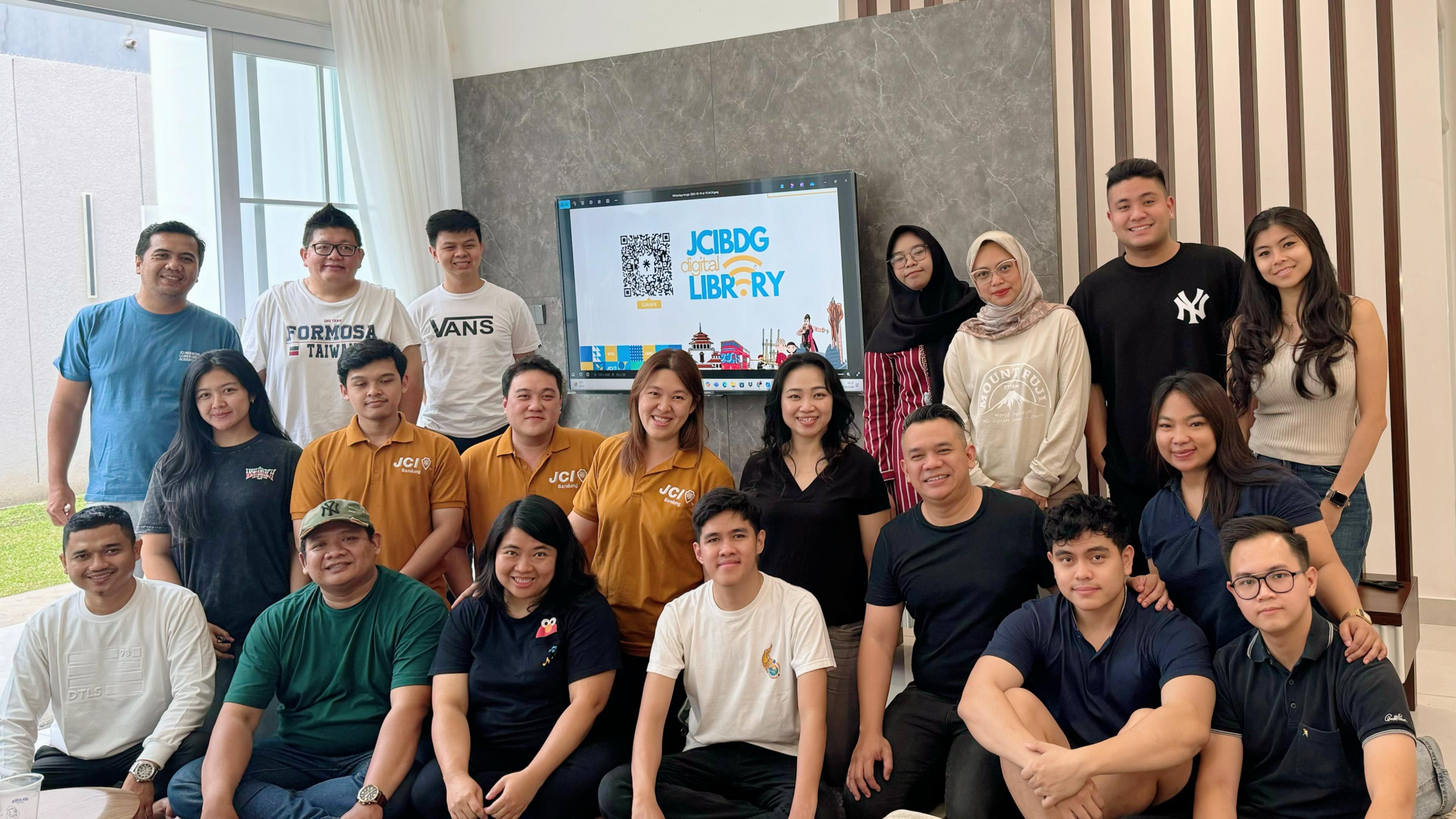 JCI-Bandung-kemarin-meluncurkan-yang-namanya-JCI-Bandung-digital-library.jpg