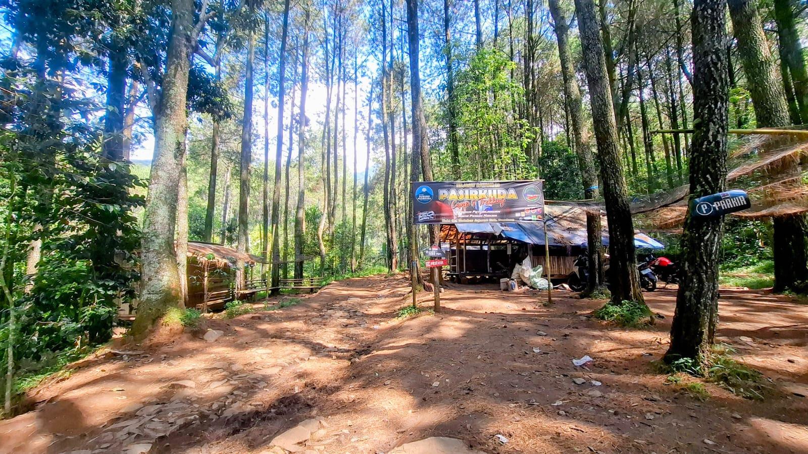 Jalur-Base-Camp-Pasir-Kuda-Gunung-Puntang-Bandung.jpg