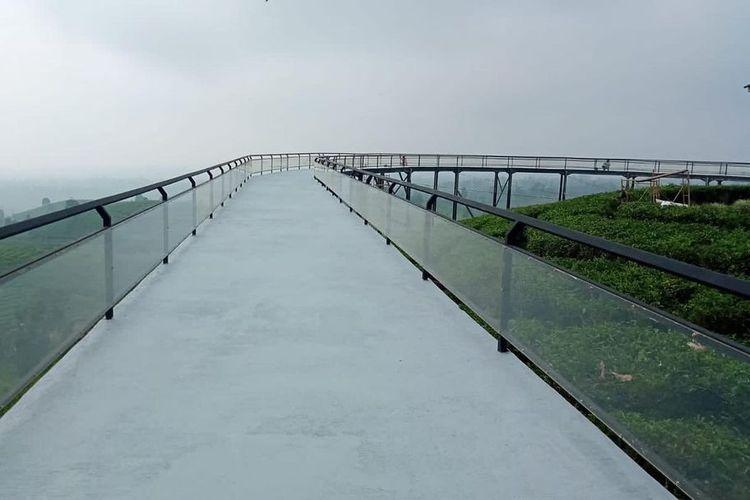 Jembatan-kaca-Nimo-Highland-a.jpg
