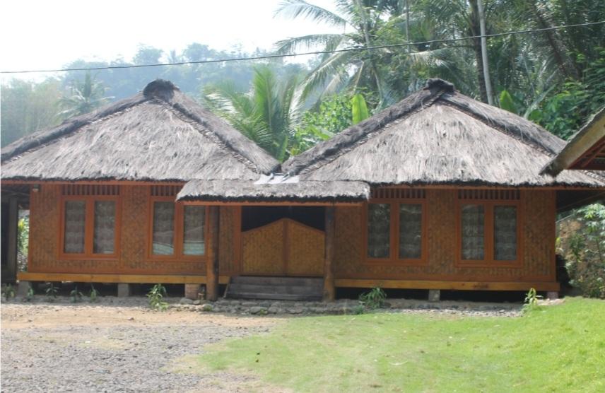 Kampung-Adat-Kuta-di-Ciamis.jpg