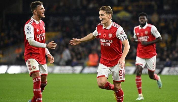 Big Match Arsenal vs Manchester City: Martin Odegaard Siap Tampil Tajam di Hari Minggu