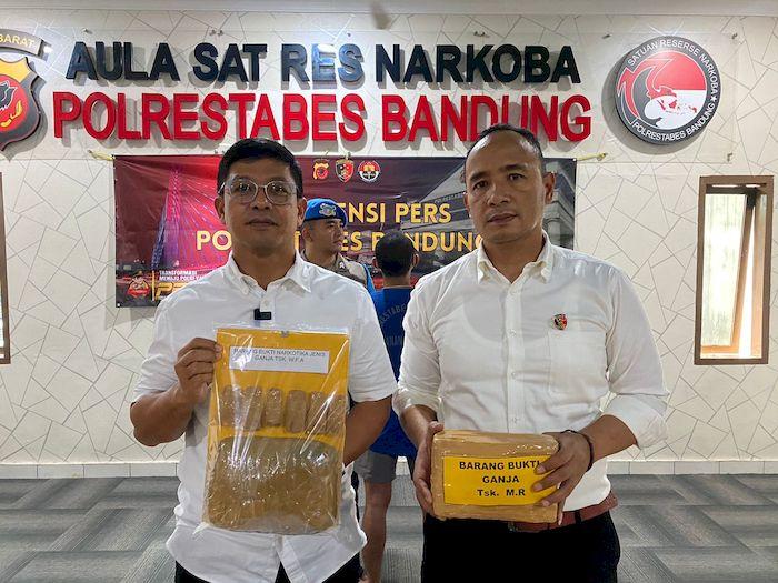 Kasat-Narkoba-Polrestabes-Bandung-AKBP-Agah-Sonjaya-kiri-11111.jpg