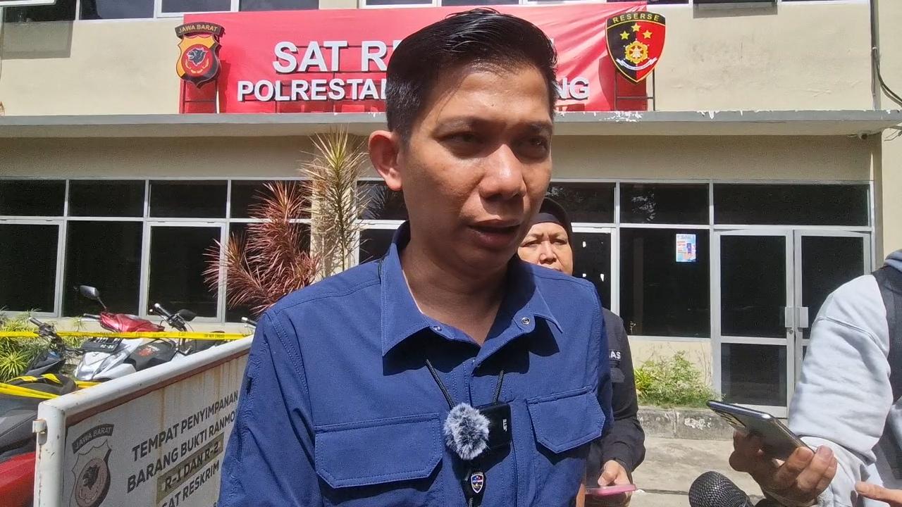 Kasatreskrim-Polrestabes-Bandung-AKBP-Anton-131.jpg